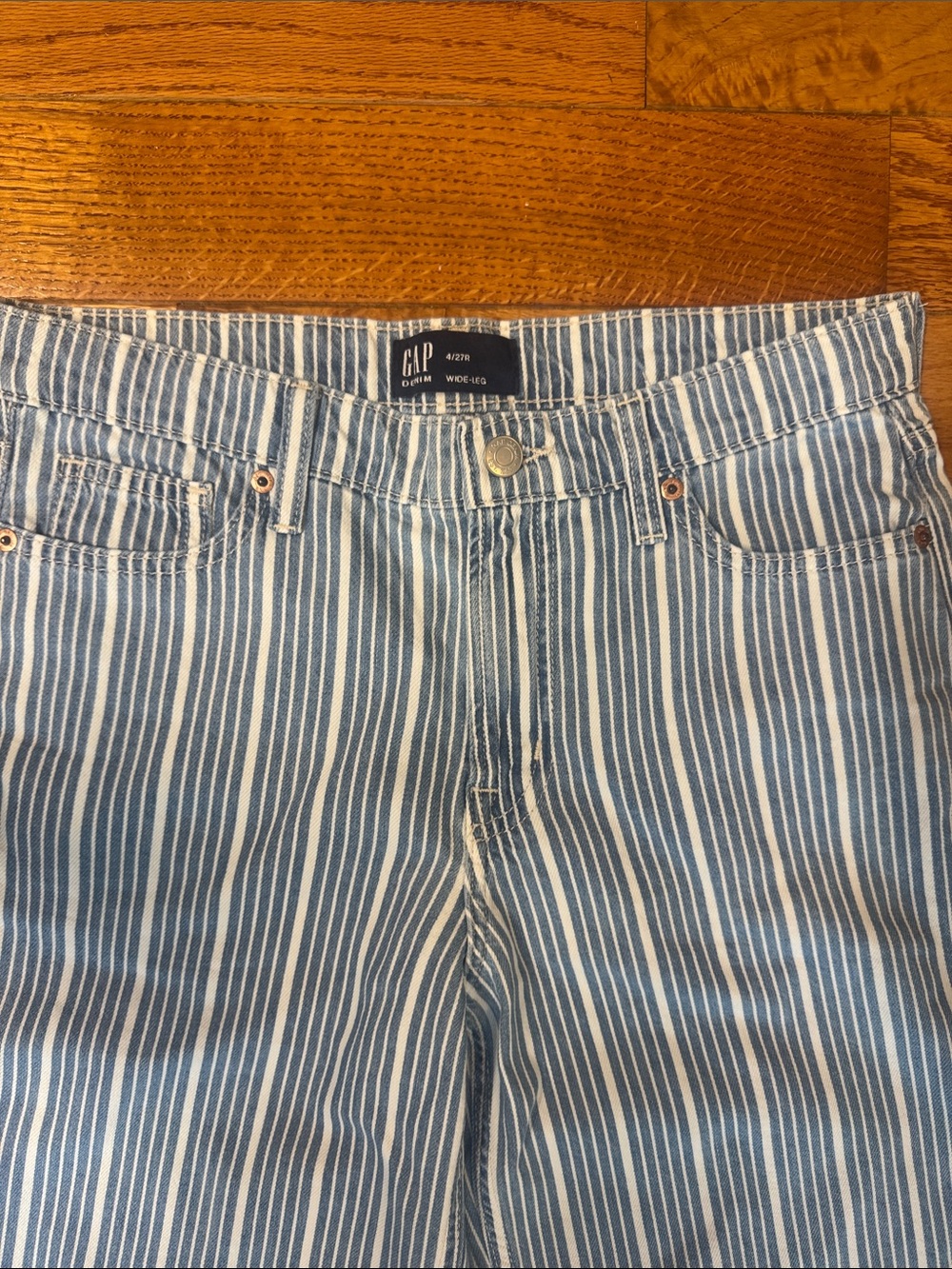 GAP Wide LegVertical Stripe Jeans — Blue & White